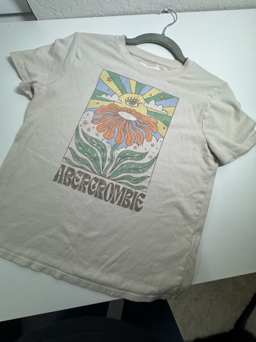 Girls Abercrombie & Fitch Cream Graphic Flower Tee with Orange & Green Print 9/1